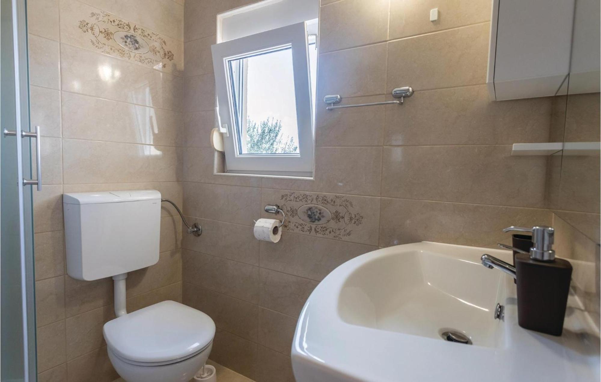 Lovely Apartment In Komarna With House Sea View Klek Kültér fotó