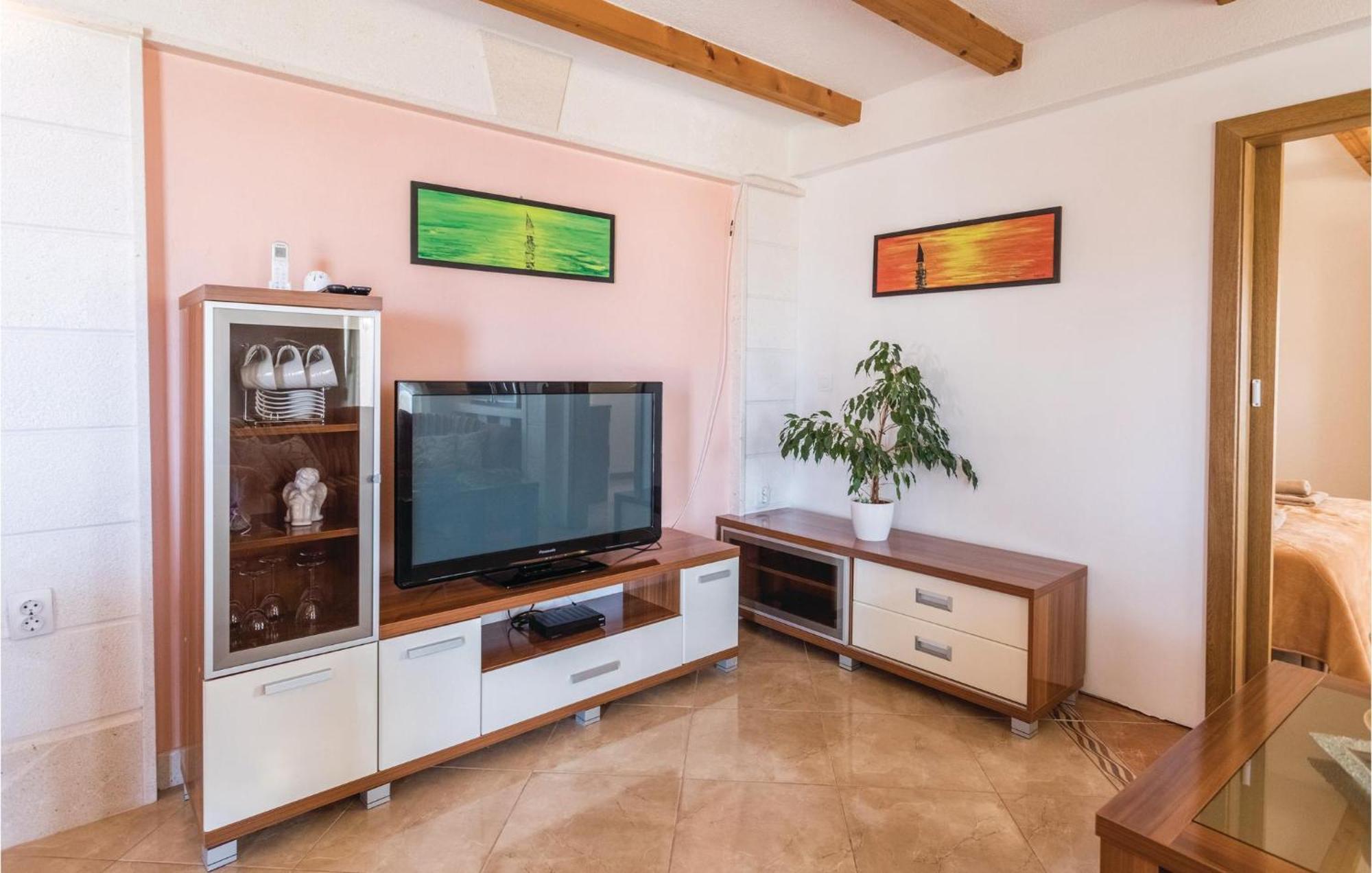 Lovely Apartment In Komarna With House Sea View Klek Kültér fotó