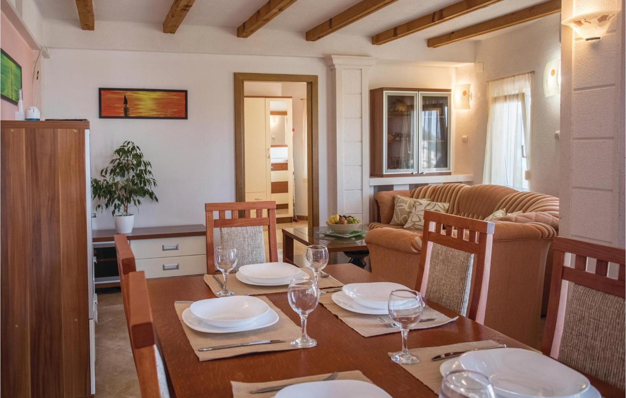 Lovely Apartment In Komarna With House Sea View Klek Kültér fotó